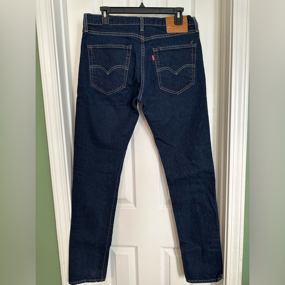 Men's Levis - Picture 4 of 7